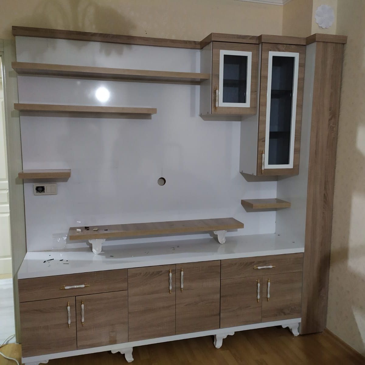 TV ÜNİTESİ