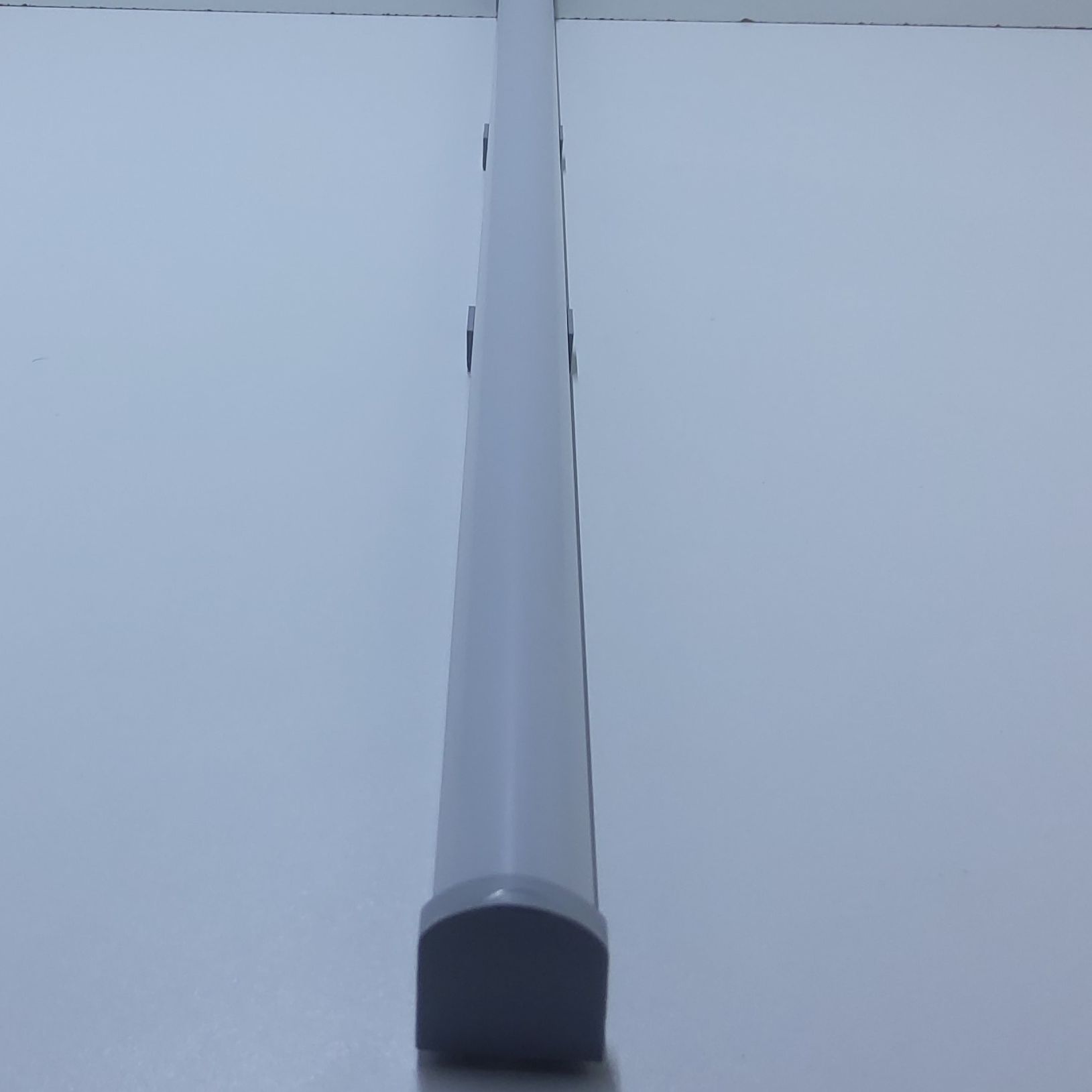 Led Tüp  TLE1075