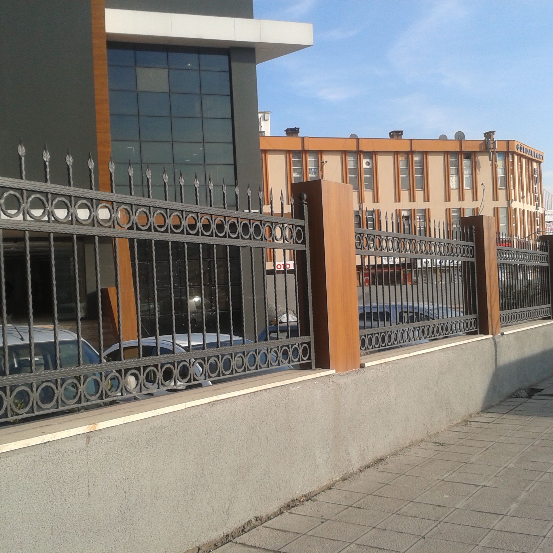 Ferforje Duvar Üstü
